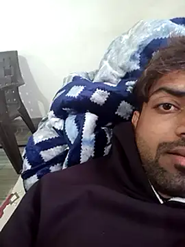 Snapshot of playboyz77 chatting on February 1, 5:07 am playboyz77 online show from February 1, 5:07 am