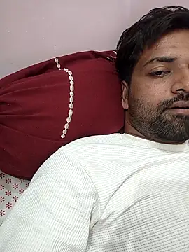 Snapshot of playboyz77 chatting on October 17, 3:05 pm playboyz77 online show from October 17, 3:05 pm