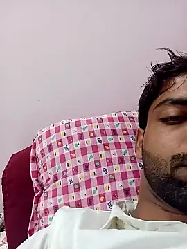 Snapshot of playboyz77 chatting on January 4, 1:10 pm playboyz77 online show from January 4, 1:10 pm