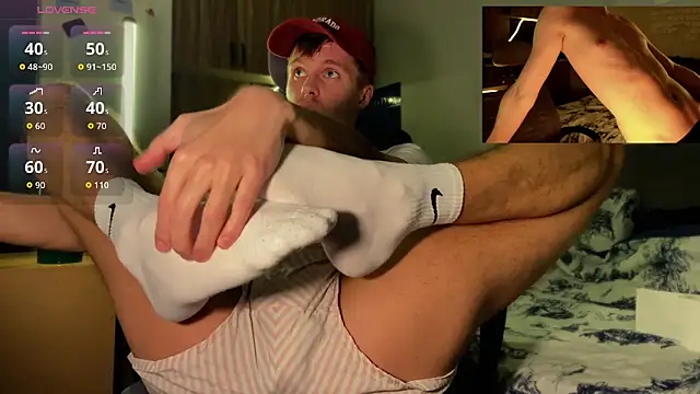 Leonnextdoor online show from April 6, 7:36 pm