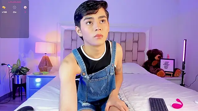 Maxi little online show from November 30, 12:02 am