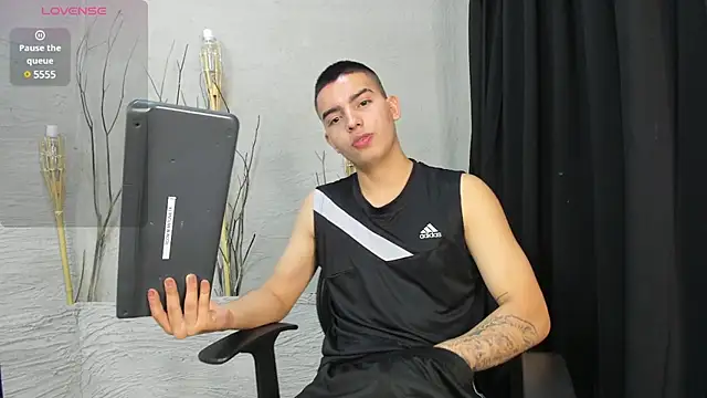 MarcoVitto online show from January 10, 4:33 am