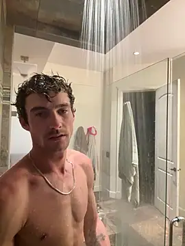 littemantait online show from December 19, 3:42 pm