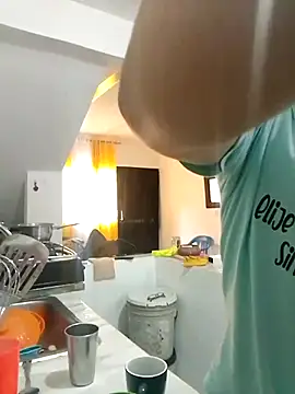 Lian Noath online show from February 18, 1:00 pm