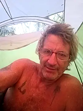 Cloudin around online show from October 24, 10:33 pm