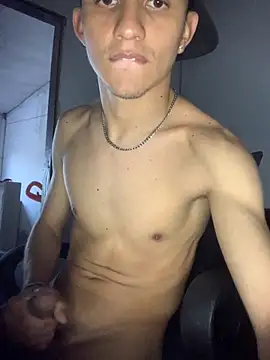 gabrielzinnnn085 online show from November 5, 8:11 pm