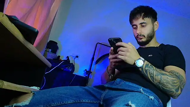 XanderCage99 online show from November 1, 8:29 am