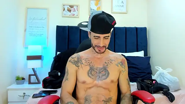 Lancelot Benwick online show from September 8, 8:41 pm