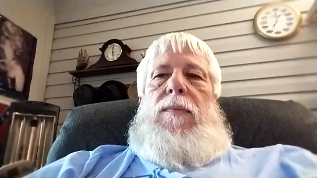 Buzzintx online show from April 15, 11:59 pm