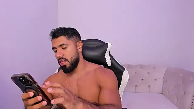 Santiago huntt online show from March 2, 7:54 pm