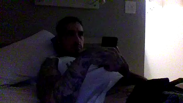 justthetip4209 online show from March 5, 8:10 am