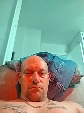 Snapshot of jayjay198080 chatting on March 23, 12:04 am jayjay198080 online show from March 23, 12:04 am