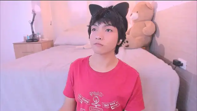 AllanYong18 online show from September 21, 3:23 pm