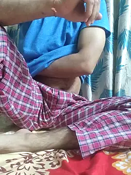 TOPMOON001 online show from April 17, 7:27 pm