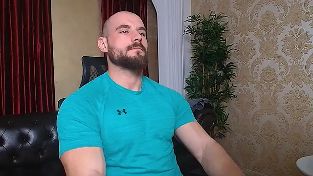 Snapshot of AdamJamesonn chatting on March 21, 5:54 am AdamJamesonn online show from March 21, 5:54 am
