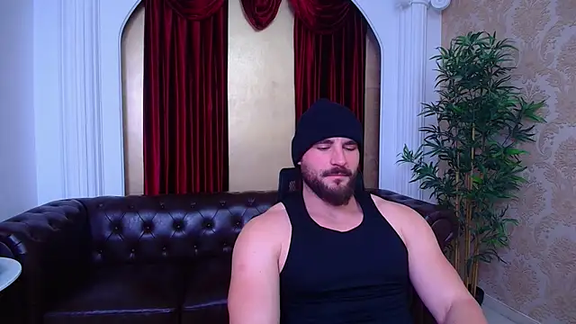 Snapshot of AdamJamesonn chatting on October 5, 5:44 am AdamJamesonn online show from October 5, 5:44 am
