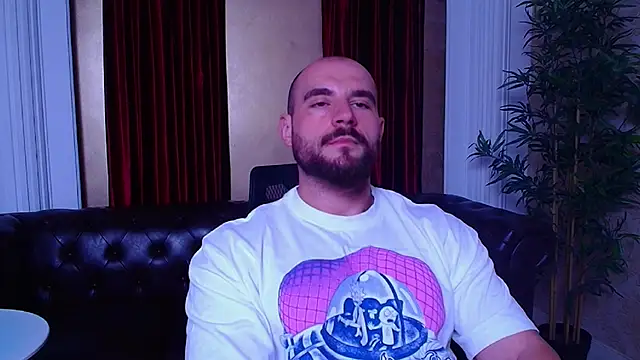 Snapshot of AdamJamesonn chatting on September 13, 5:30 am AdamJamesonn online show from September 13, 5:30 am