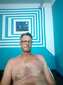 itsmeyes69 online show from January 26, 8:34 pm