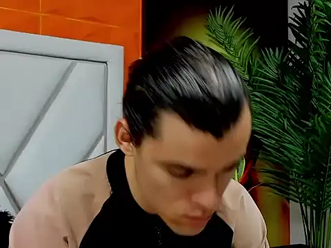 maxi styles online show from February 17, 12:37 pm