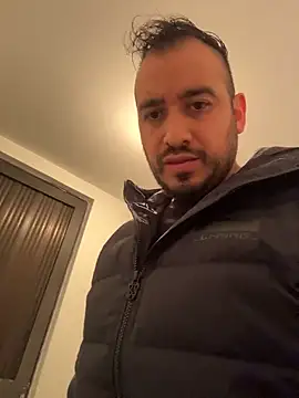 leonardohot1987 online show from November 24, 8:54 pm