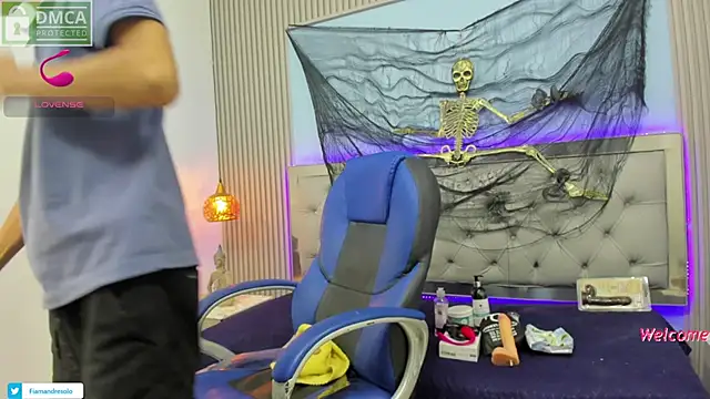 HarolddXL online show from October 30, 2:18 pm