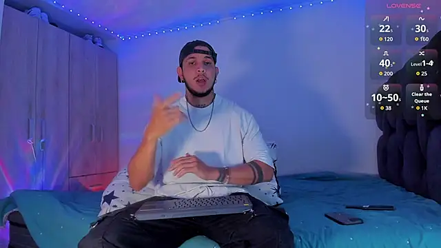 austinoficial online show from November 29, 9:28 pm