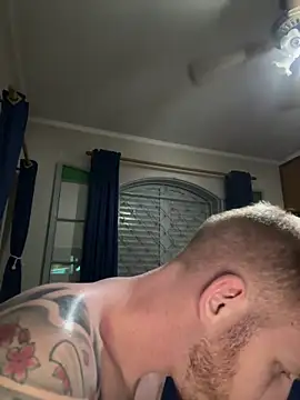 Snapshot of ig0r120 chatting on February 18, 10:58 pm ig0r120 online show from February 18, 10:58 pm