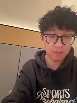 HHAARRYYXXL online show from April 9, 3:51 pm