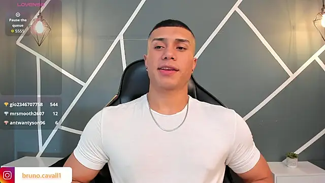 bruno cavalli online show from April 15, 5:57 pm