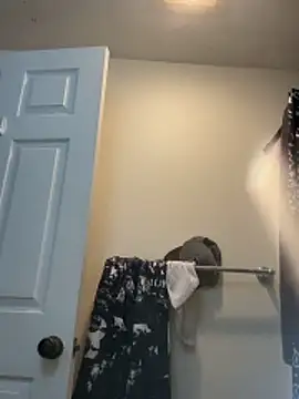 hornycouple818 online show from February 9, 2:44 pm