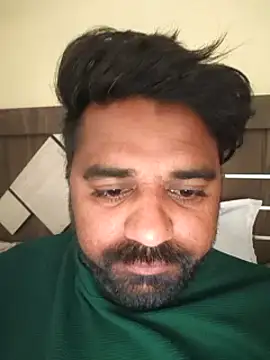 Snapshot of Raziv_komal143 chatting on March 7, 5:51 am Raziv komal143 online show from March 7, 5:51 am