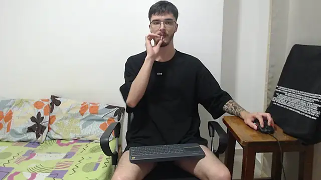 Aleex Miller online show from November 17, 7:33 am