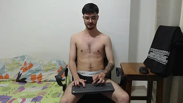 Aleex Miller online show from November 19, 7:52 am