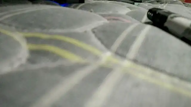 Issac6592 online show from December 5, 1:29 pm