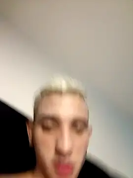 manu stiv online show from September 15, 8:04 am