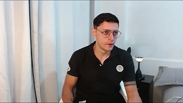 Frank Millers online show from April 17, 11:29 pm