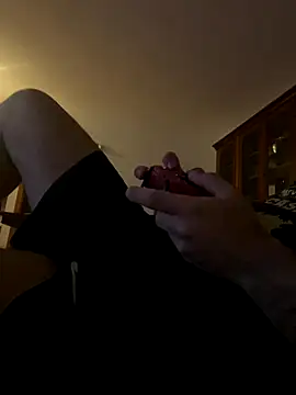 thor955555 online show from October 9, 9:20 pm