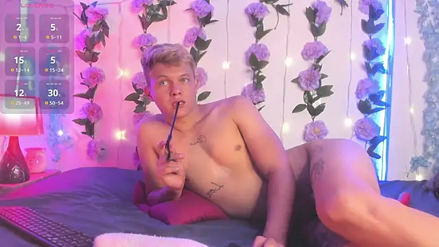 izan 20 online show from April 6, 9:26 pm