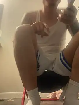 Snapshot of icastronjdkk chatting on February 4, 1:45 am icastronjdkk online show from February 4, 1:45 am