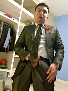 Snapshot of Hombre_de_traje chatting on January 29, 7:57 am Hombre de traje online show from January 29, 7:57 am