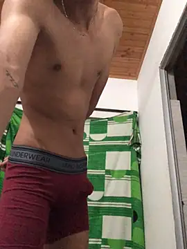 Alvarozzxv online show from February 4, 5:21 am