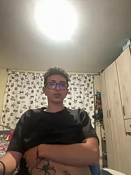 iKrofur online show from March 31, 3:52 am