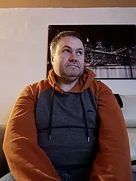 Pourleplasirs online show from February 19, 10:20 pm