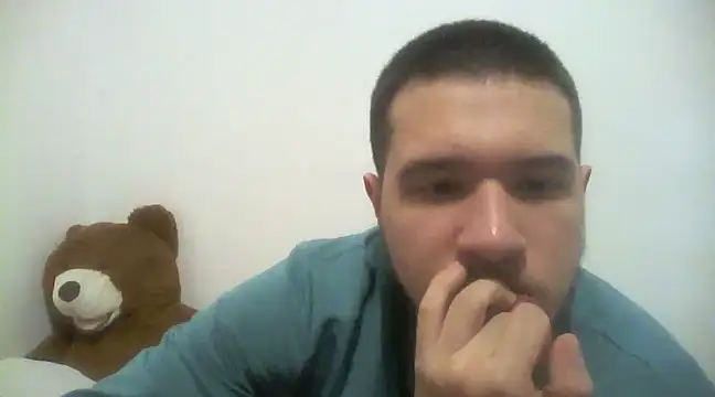 Drag Queen online show from February 13, 8:45 pm