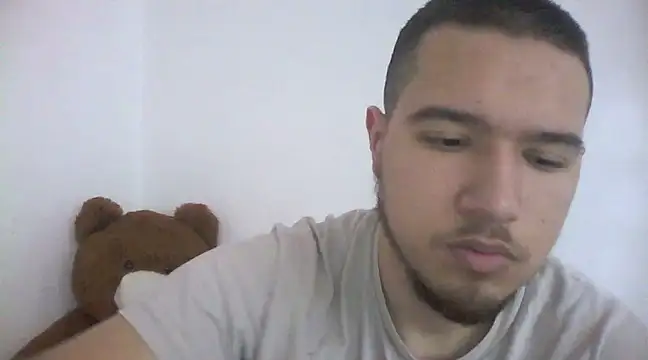 Drag Queen online show from February 6, 7:35 am