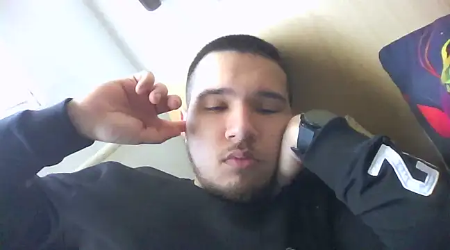 Drag Queen online show from February 10, 1:33 pm