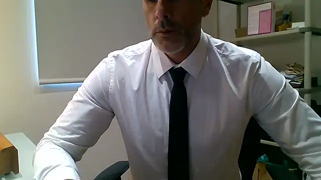 66MA69 online show from March 21, 8:30 am