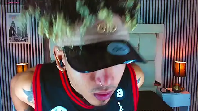 LihanJor 23 online show from October 25, 1:02 pm