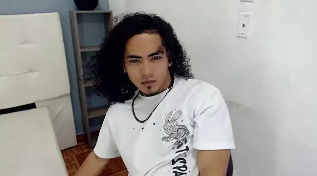 Snapshot of LihanJor_23 chatting on February 26, 3:32 am LihanJor 23 online show from February 26, 3:32 am