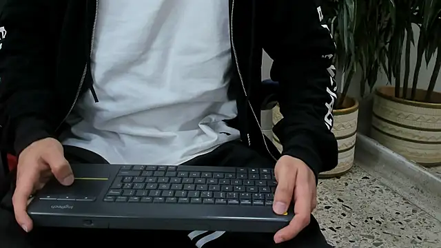 roan birkin online show from March 25, 8:02 pm